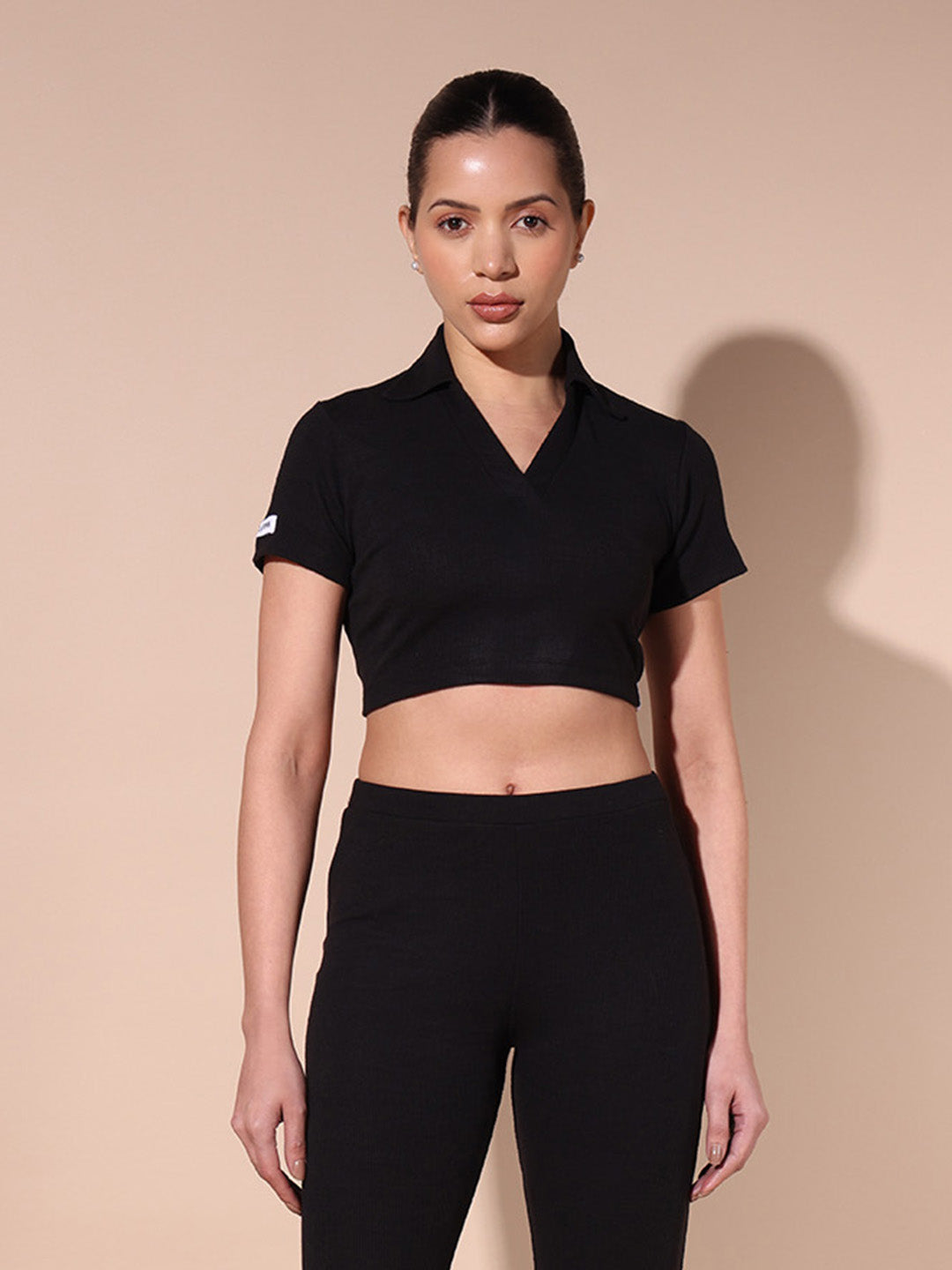 NYLON Workout ( RIB )Crop Top – Black